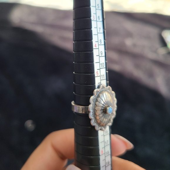 Silver conch moonstone ring ~handmade~ - Picture 5 of 5